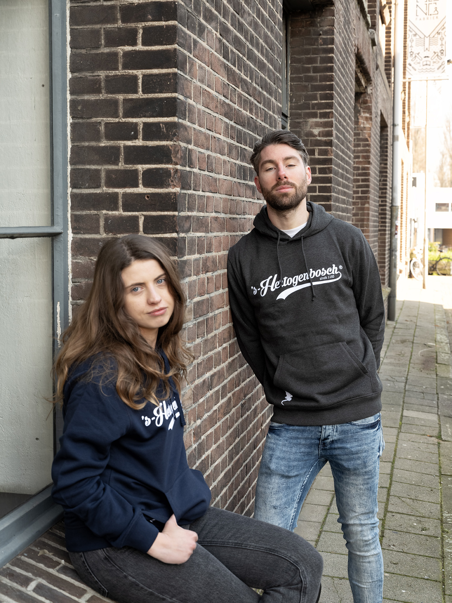 sH Hoodie Dark Heather Grey_French Navy